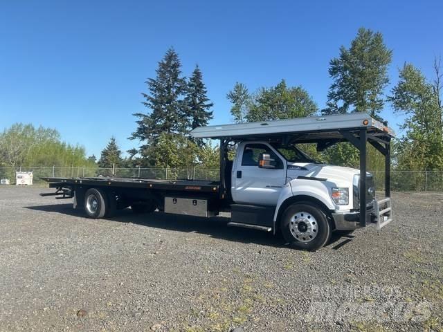 Ford F-750 Samochody ratownicze pomocy drogowej