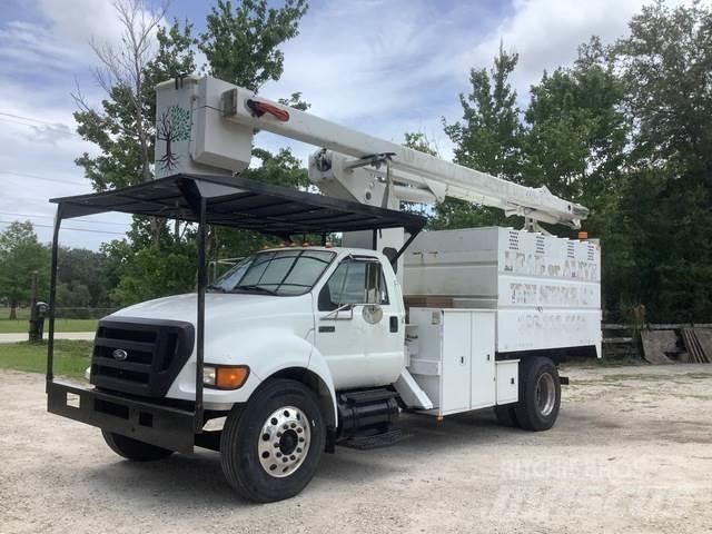 Ford F-750 Podnośniki koszowe