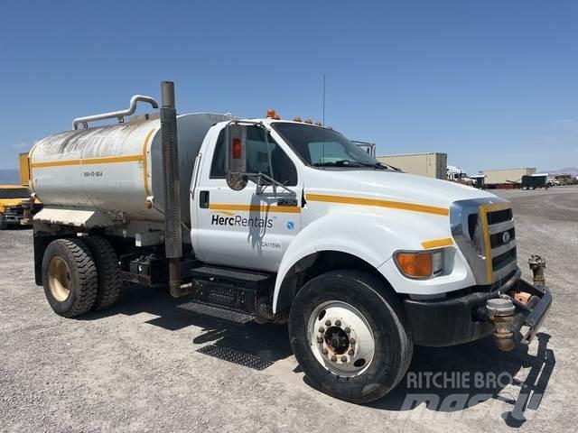 Ford F-750 Polewaczki