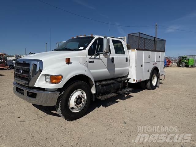 Ford F-750 Pojazdy komunalne