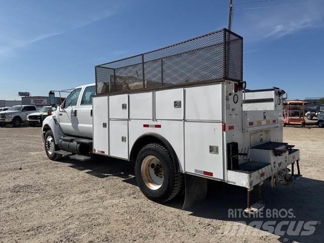Ford F-750 Pojazdy komunalne