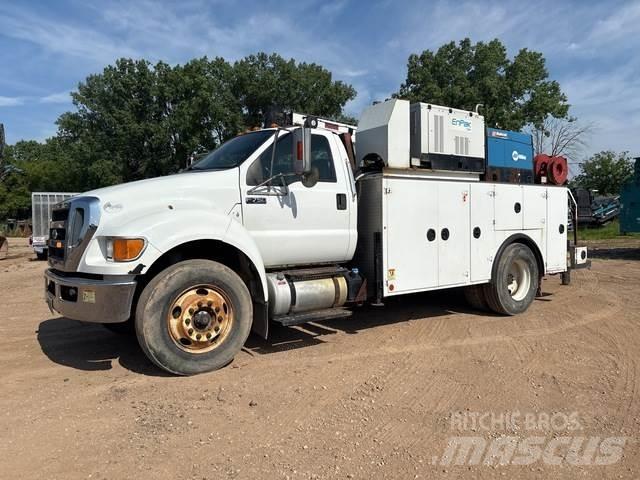 Ford F-750 Pojazdy komunalne