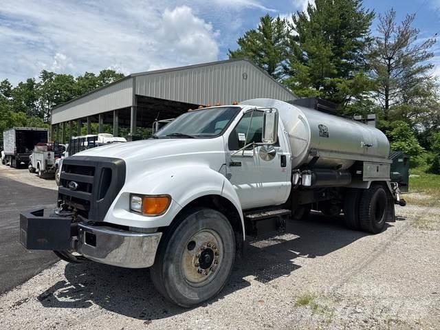 Ford F-750 Gruszki do betonu