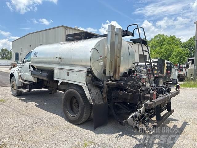 Ford F-750 Gruszki do betonu