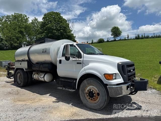 Ford F-750 Gruszki do betonu