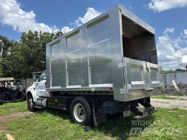 Ford F-750 Pojazdy do transportu zrębki