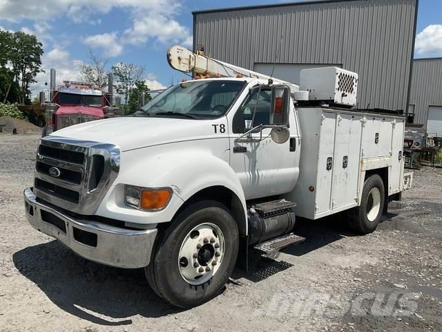 Ford F-750 Pick-upy / Pojazdy z otwieranymi burtami