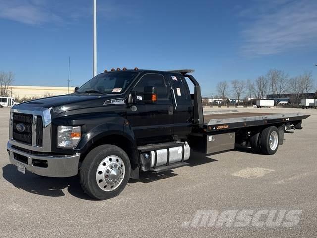 Ford F-750 Samochody ratownicze pomocy drogowej