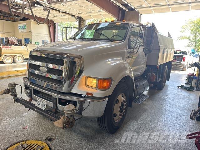 Ford F-750 Polewaczki