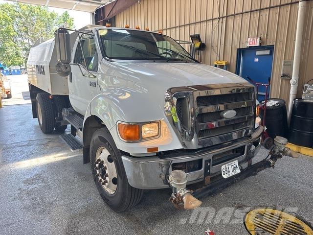 Ford F-750 Polewaczki