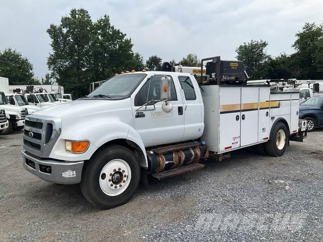 Ford F-750 Pojazdy komunalne