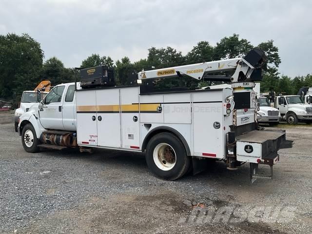 Ford F-750 Pojazdy komunalne