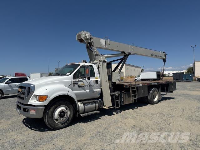 Ford F-750 Inne