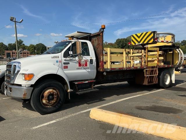 Ford F-750 Pojazdy komunalne