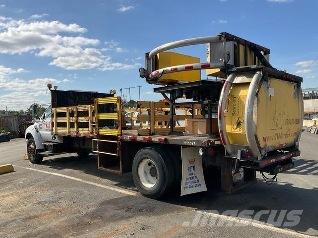 Ford F-750 Pojazdy komunalne