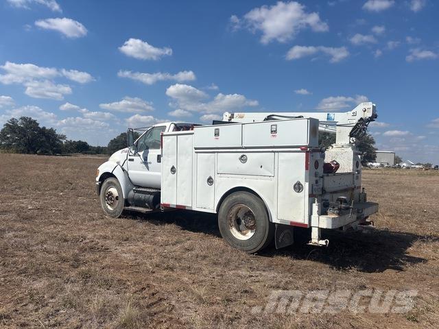 Ford F-750 Pojazdy komunalne