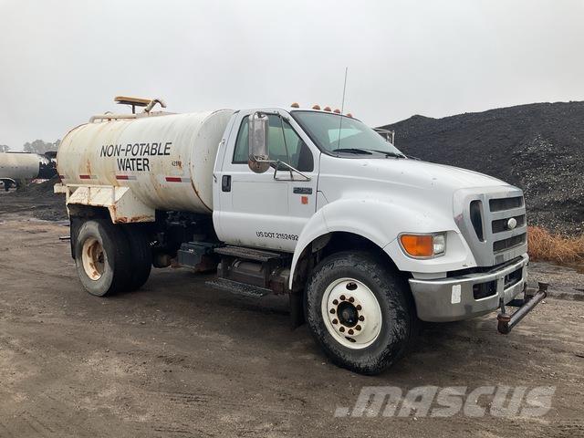 Ford F-750 Polewaczki