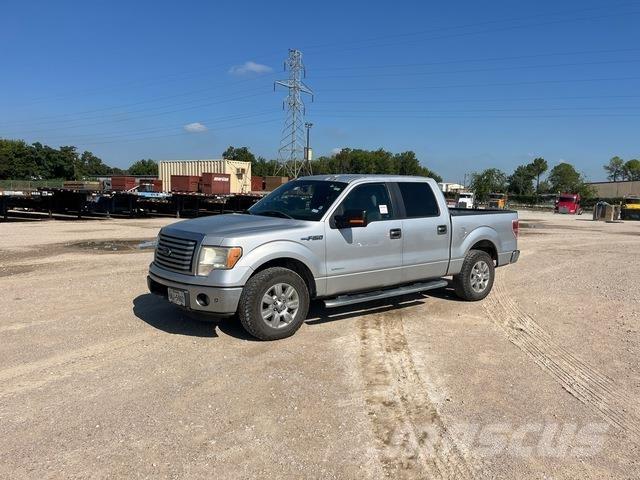 Ford F150 Pick-upy / Pojazdy z otwieranymi burtami