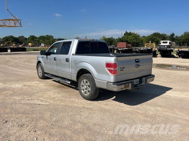 Ford F150 Pick-upy / Pojazdy z otwieranymi burtami