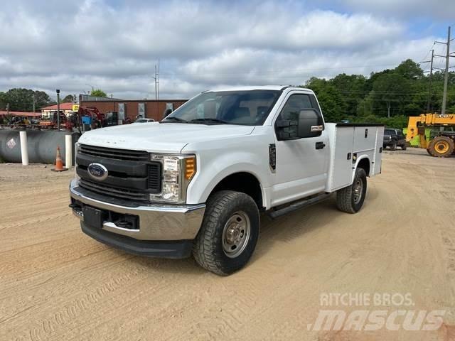 Ford F250 Pick-upy / Pojazdy z otwieranymi burtami