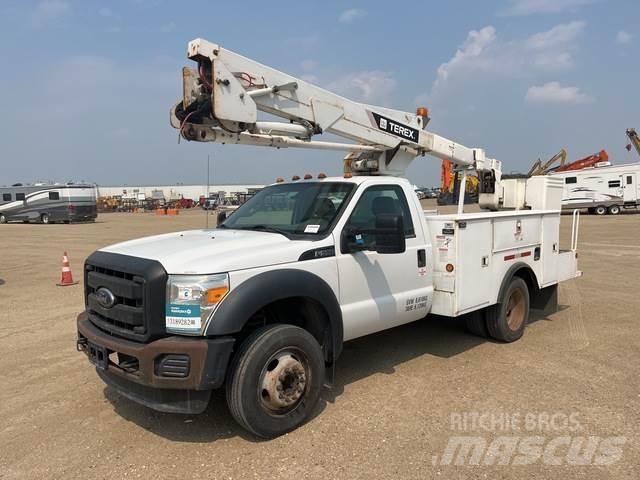 Ford F550 Podnośniki koszowe