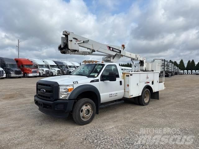 Ford F550 Podnośniki koszowe