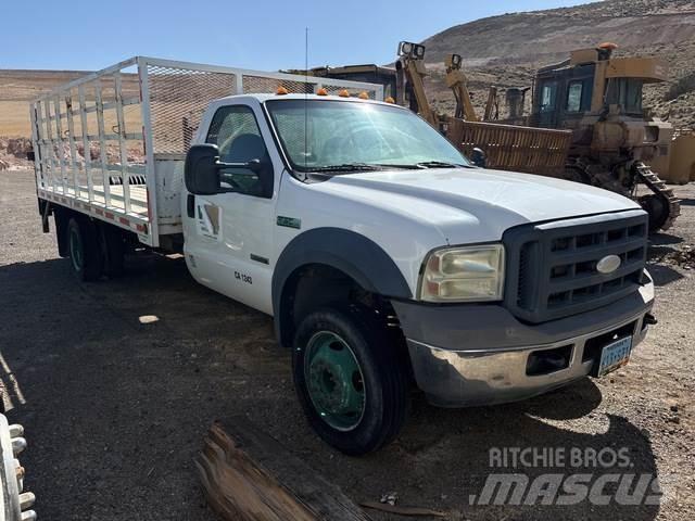 Ford F550 Ciężarówki typu Platforma / Skrzynia