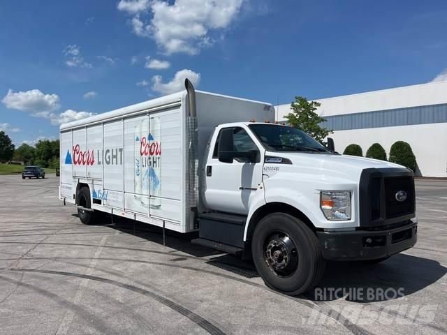 Ford F650 Samochody do transportu napojów