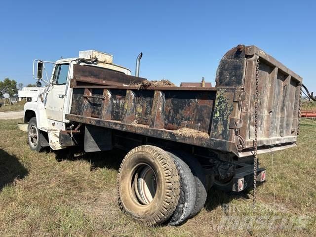 Ford F7000 Wywrotki
