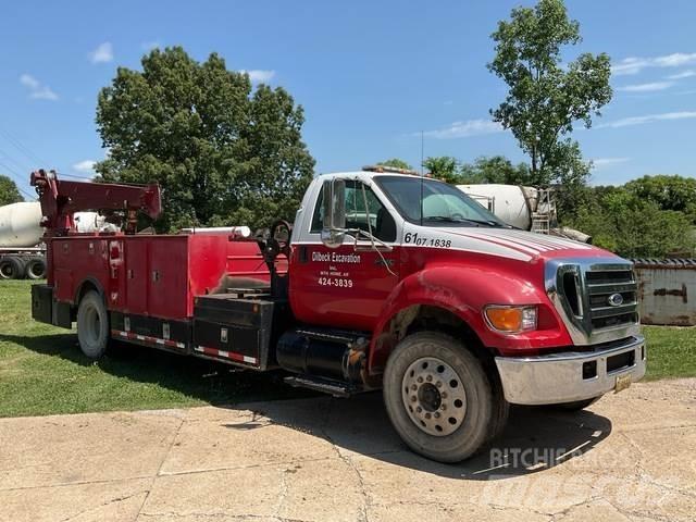Ford F750 Pojazdy komunalne
