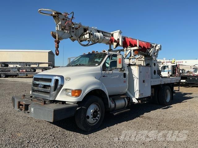 Ford F750 Wiertnice samochodowe