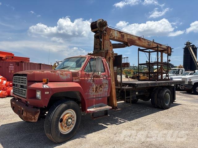 Ford F800F Inne