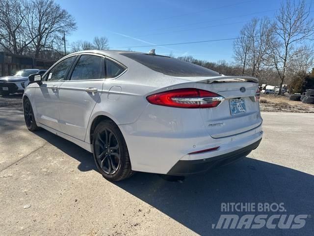Ford Fusion Samochody osobowe