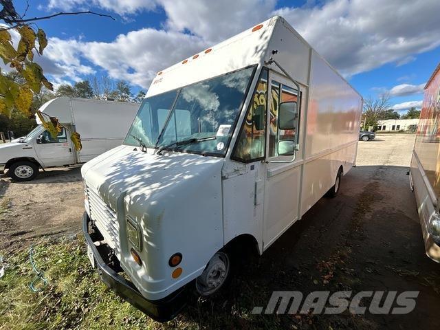 Ford GEN 1 Samochody dostawcze ze skrzynią zamkniętą