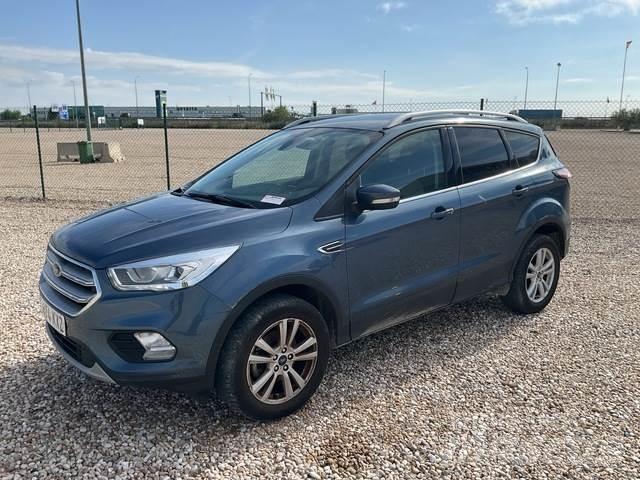 Ford Kuga Samochody osobowe