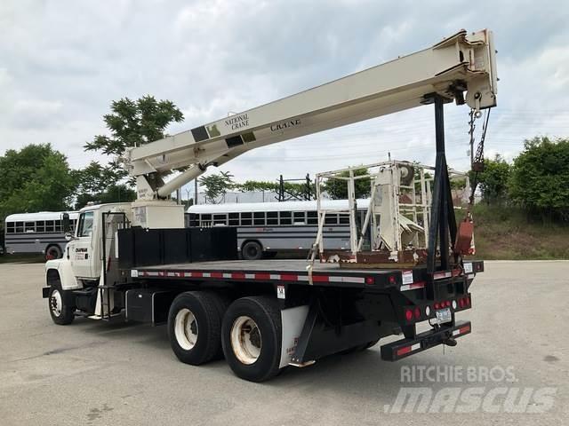 Ford L8000 Inne