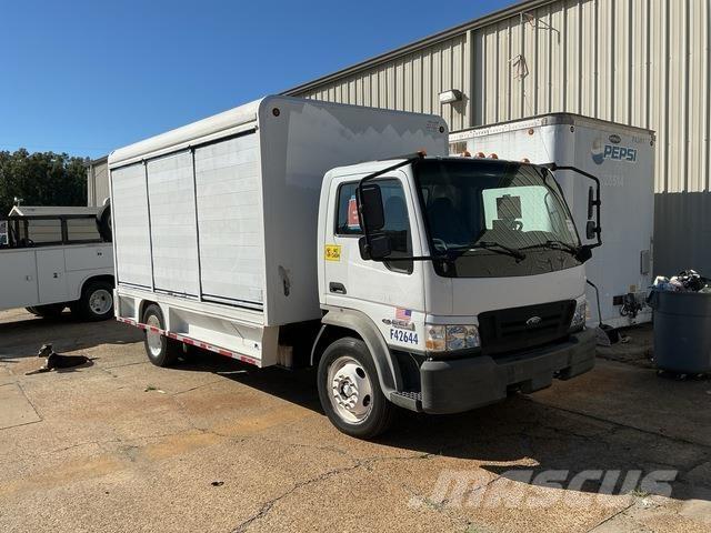 Ford LCF Samochody do transportu napojów