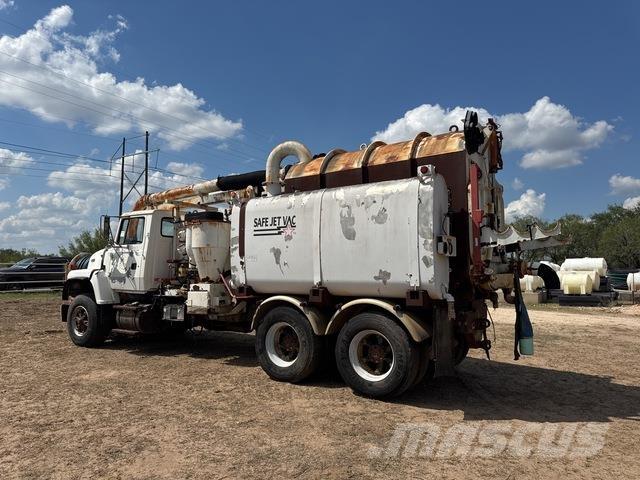 Ford LNT8000F Koparki gąsienicowe
