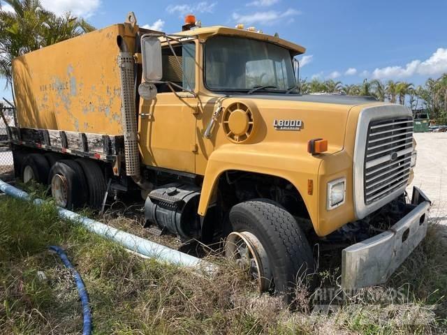 Ford LT8000 Polewaczki