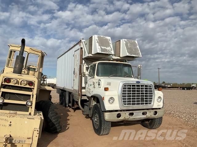 Ford LT8000 Busy / Vany
