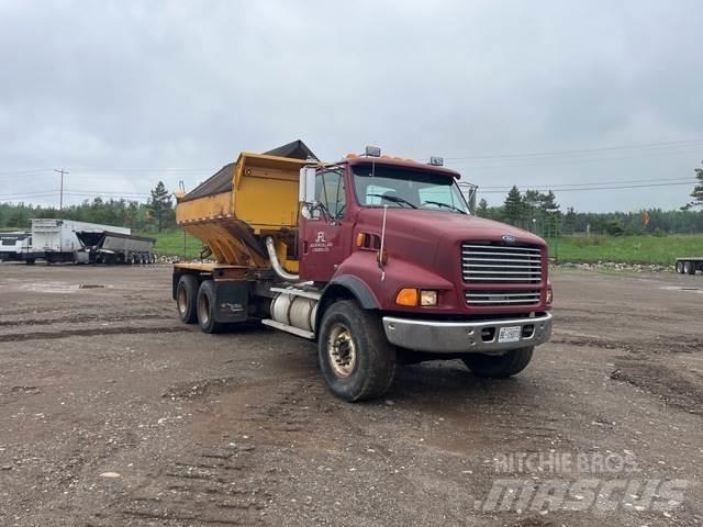 Ford LTS 9000 Lemiesze i pługi śnieżne
