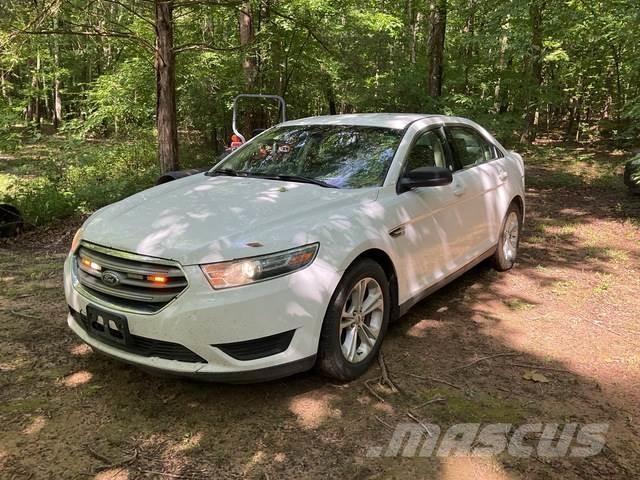 Ford Taurus Samochody osobowe