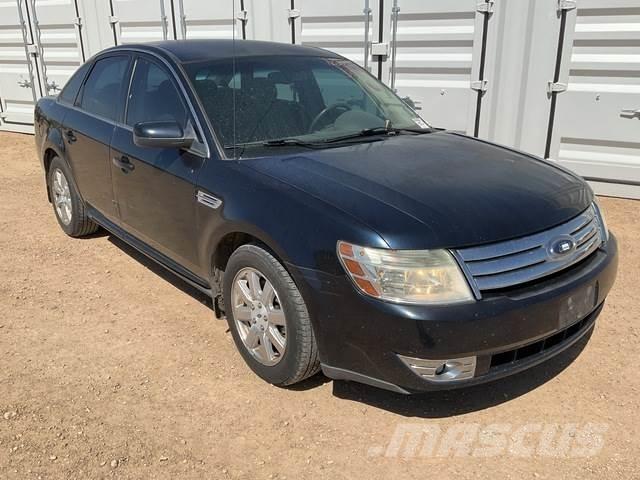 Ford Taurus SE Samochody osobowe