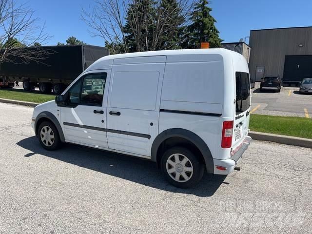 Ford Transit Busy / Vany