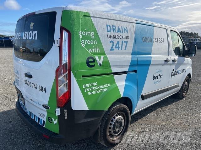 Ford Transit Busy / Vany