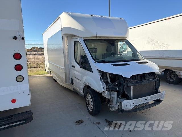 Ford Transit Samochody dostawcze ze skrzynią zamkniętą