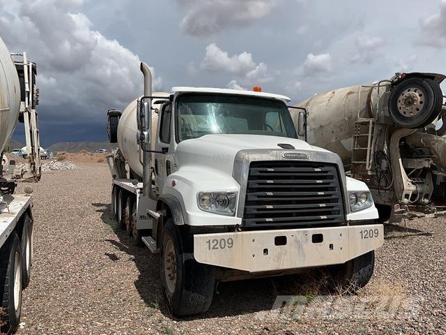 Freightliner  Inne