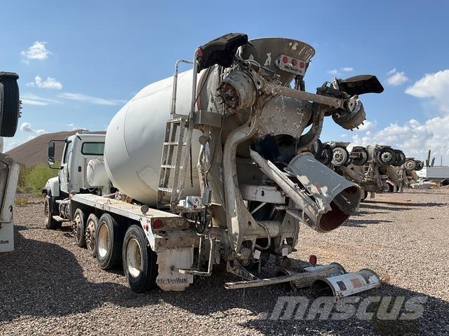 Freightliner  Inne