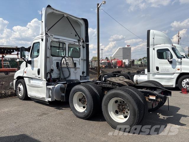 Freightliner  Ciągniki siodłowe