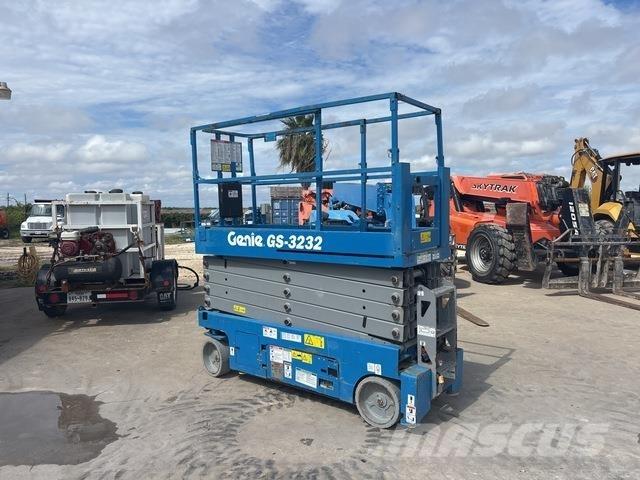 Genie GS-3232 Podnośniki nożycowe